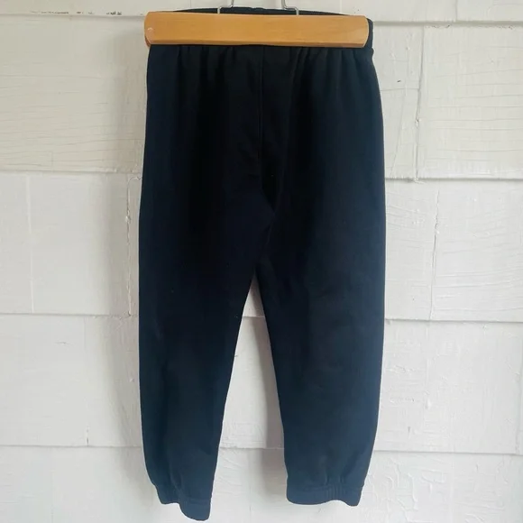 Under Armour Outfit - Picture 6 of 6